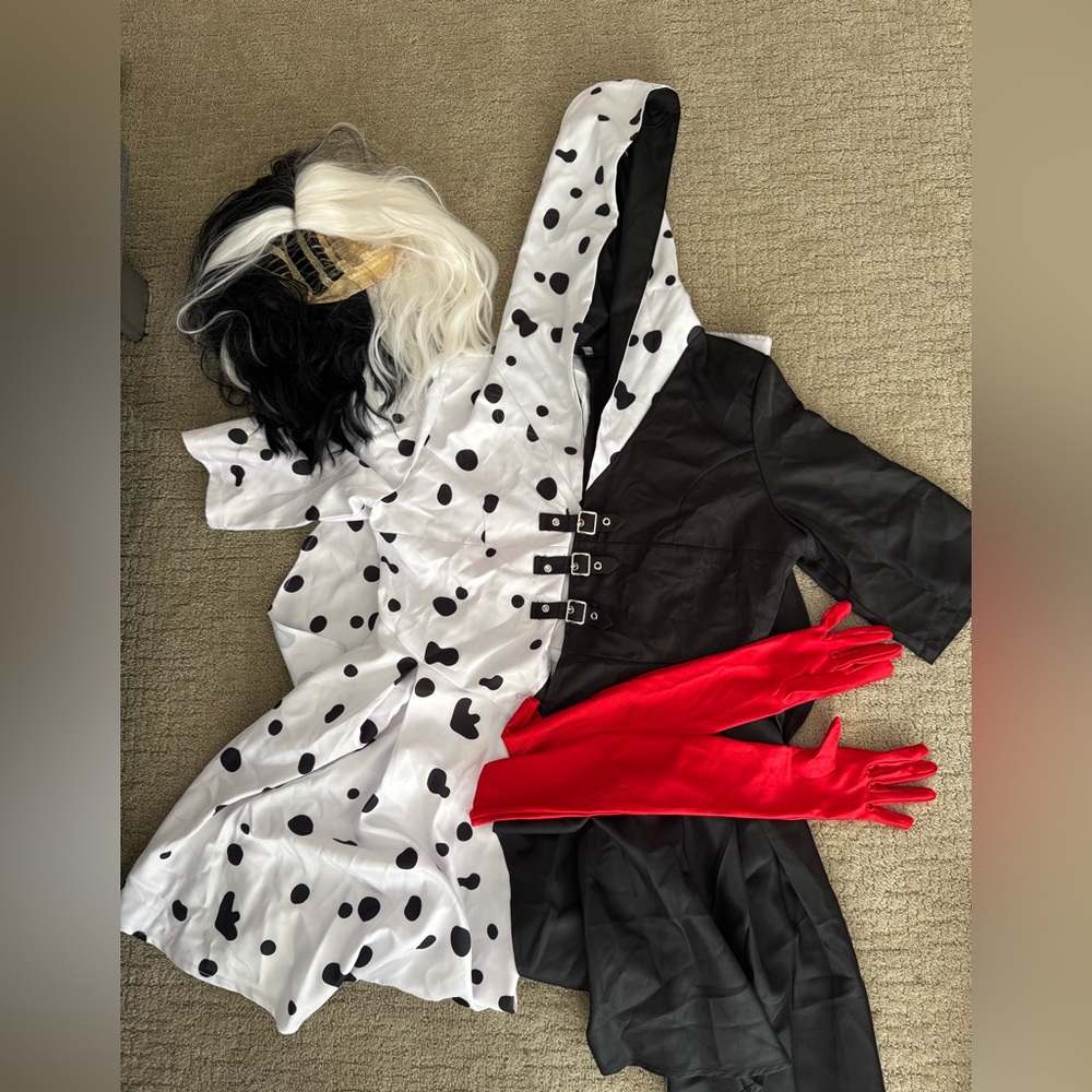 Cruella Adult, Dalmatian Puppy Child duo costumes mommy son